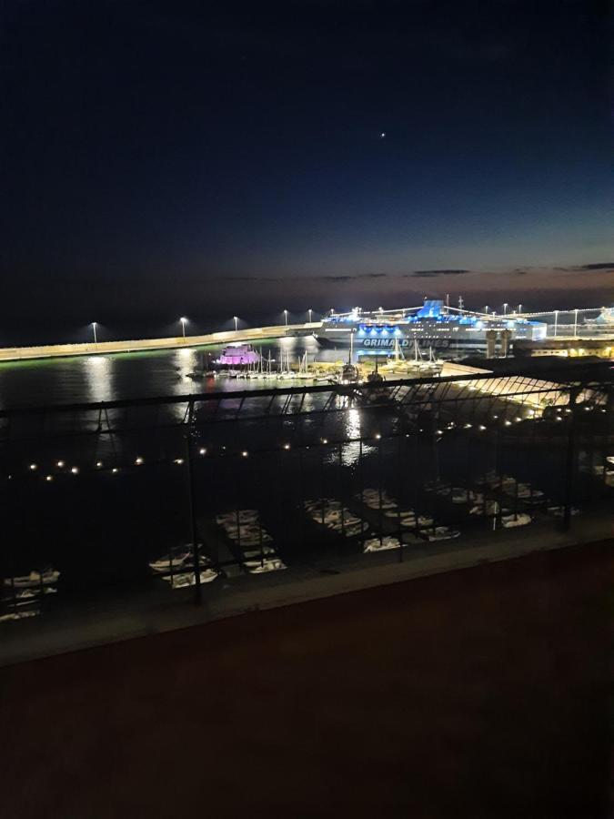 Mare Fuori Apartment Civitavecchia Exterior photo
